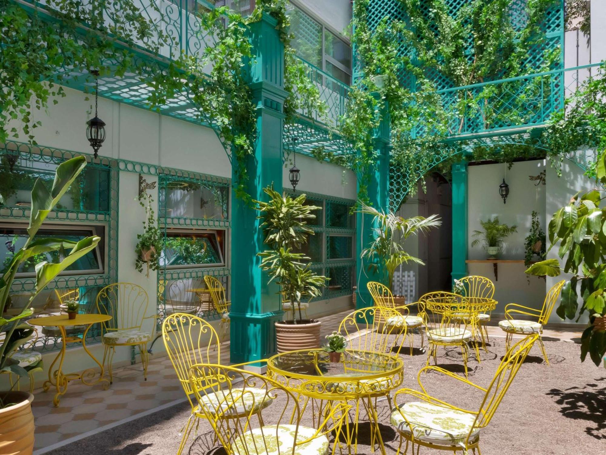 Ibis Styles Routes