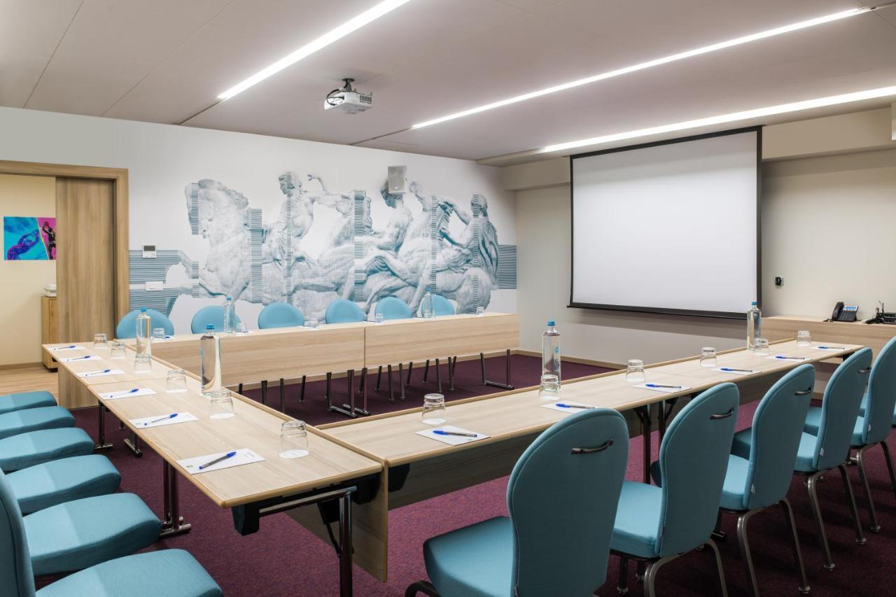 Ibis Styles Routes 4*